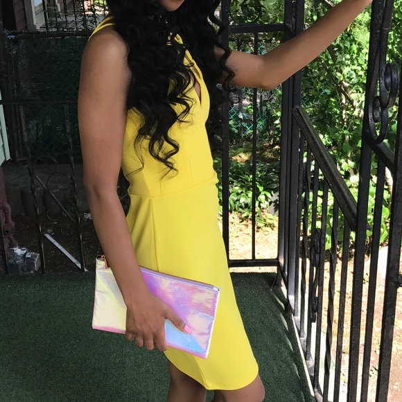 Yellow Criss Cross dress - Picture 3 of 3